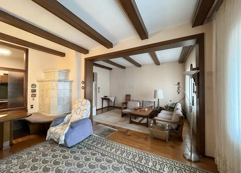 Traumgrundstück mit älterem Haus & Saunahaus