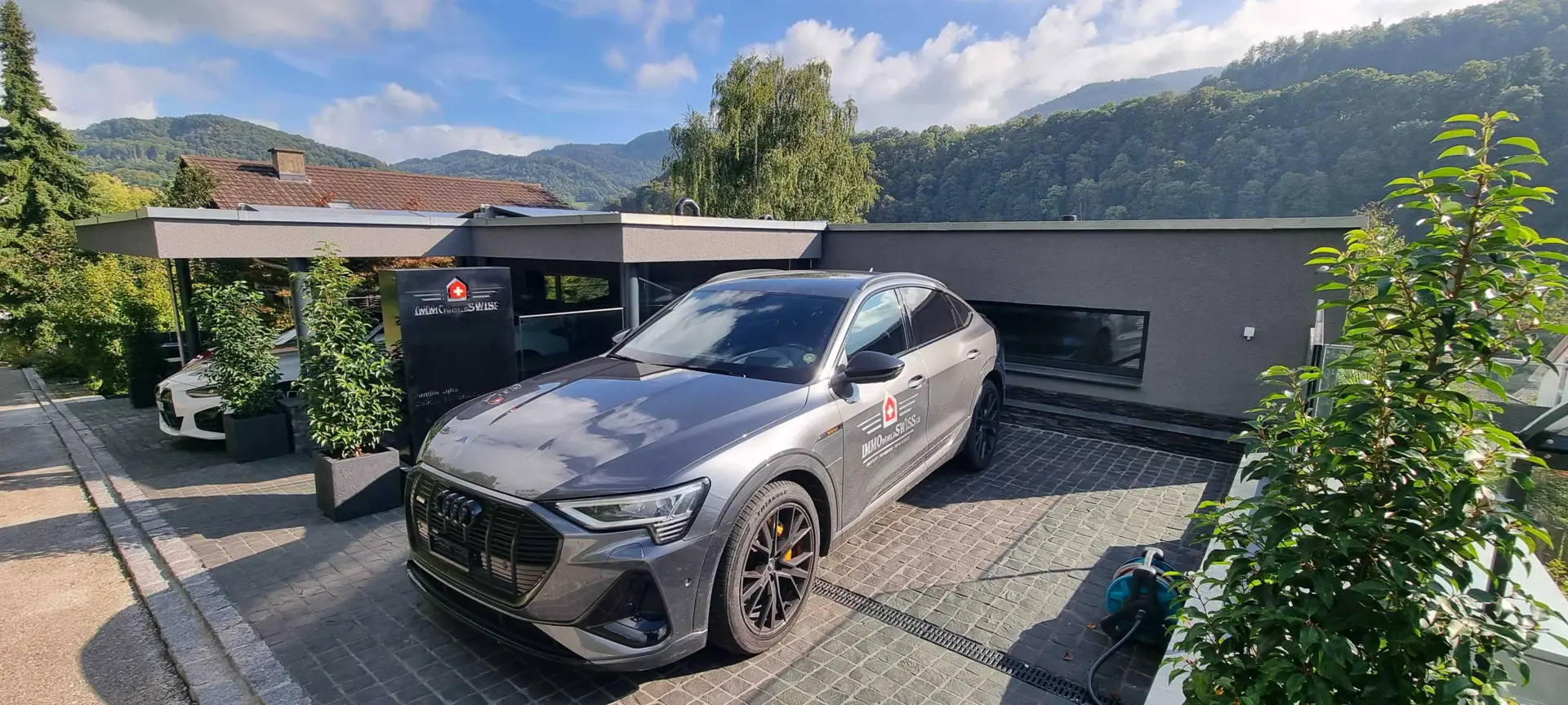 Haus Reigoldswil Strassenseite1.jpg